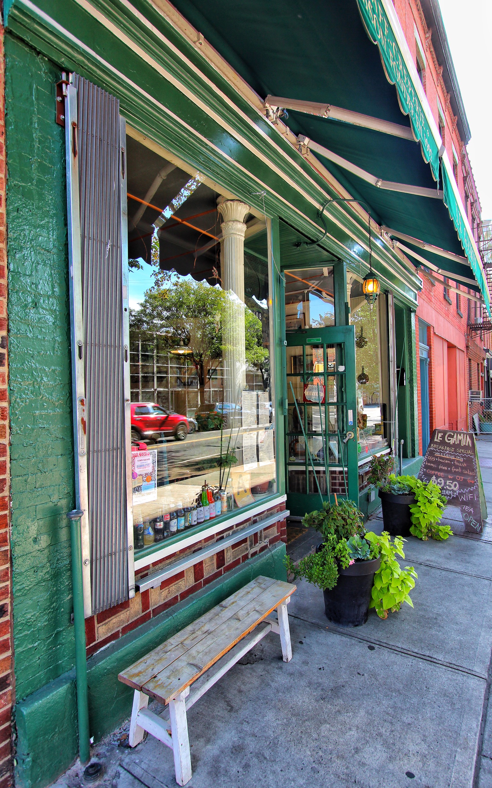 FRANKLIN GUESTHOUSE Greenpoint Brooklyn New York Hungry Hong Kong