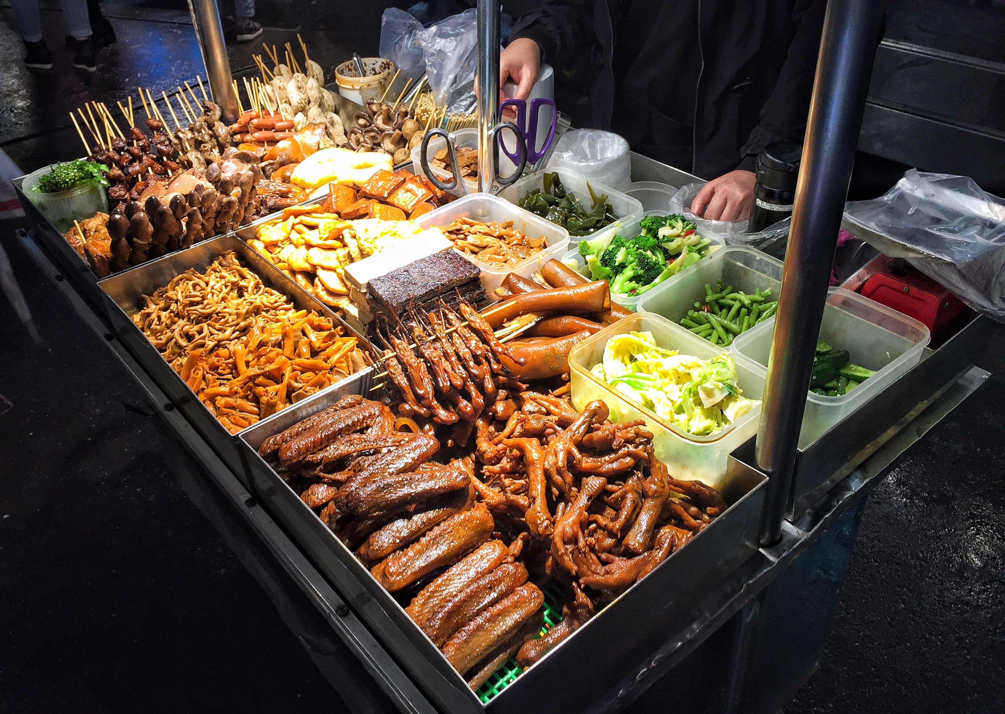 SHILIN NIGHT MARKET Taipei street food