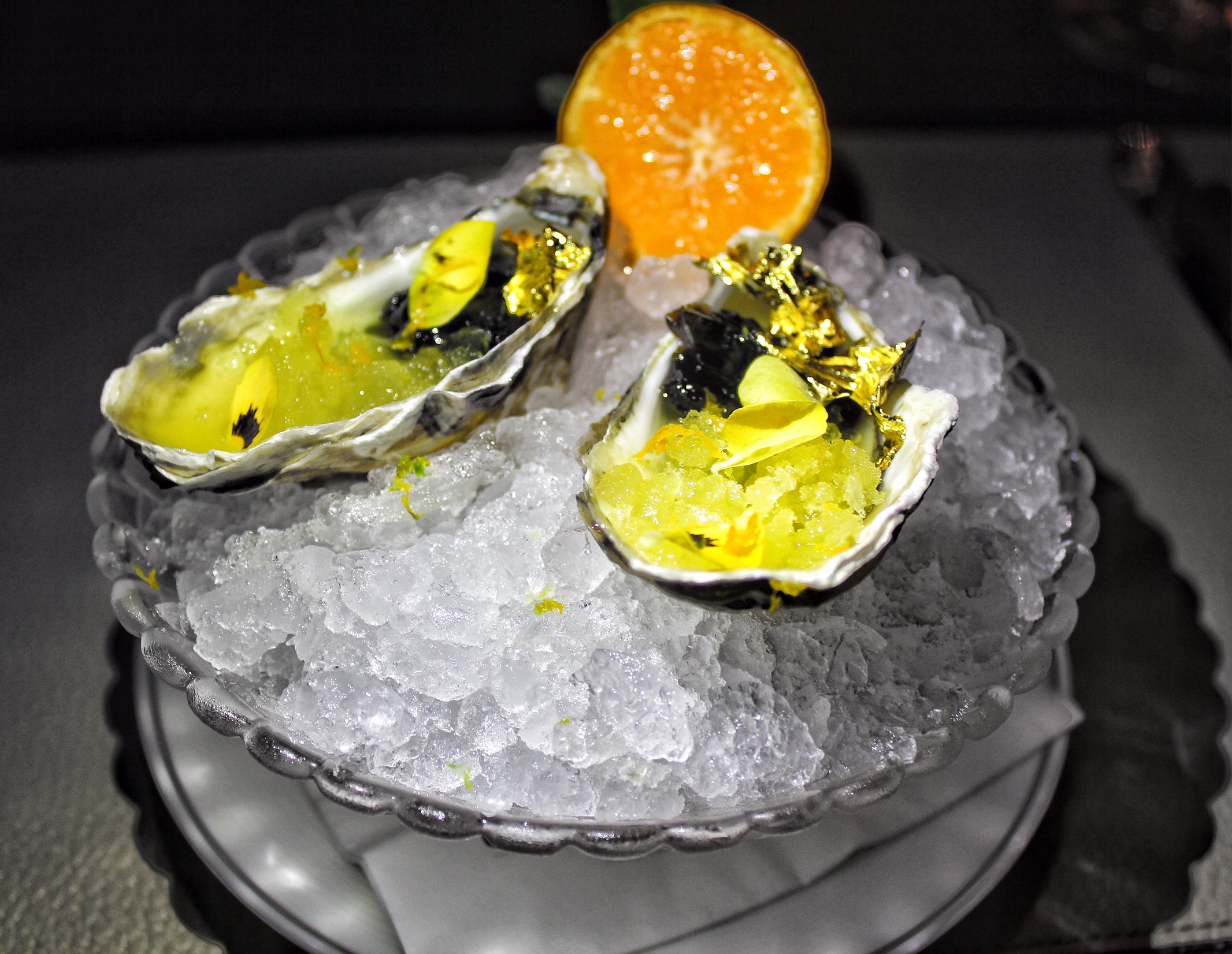cafe-gray-deluxe-the-upper-house-hong-kong-oysters