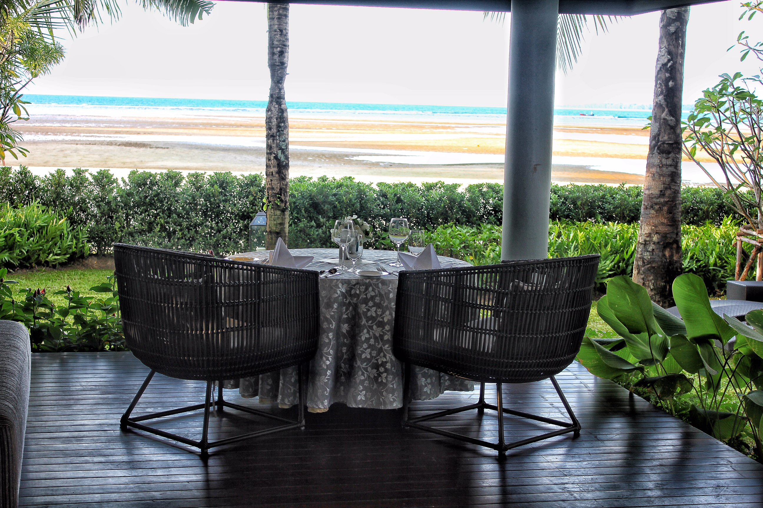 private-dining-phuket-marriott-resort-and-spa-nai-yang-beach-setup