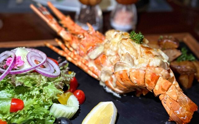 tawaNN at Renaissance Koh Samui Resort & Spa